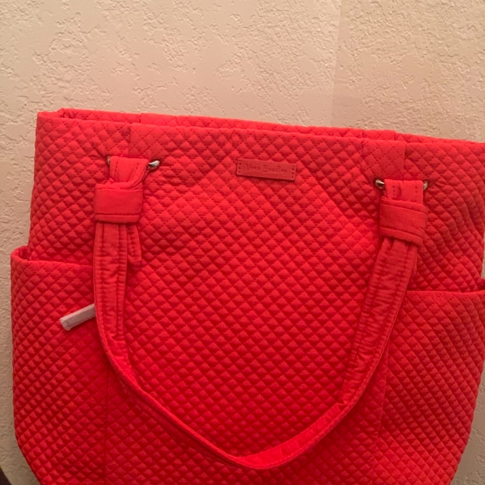 VERA BRADLEY Hadley Tote in Canyon Sunset NWT Microfiber - Picture 2 of 12